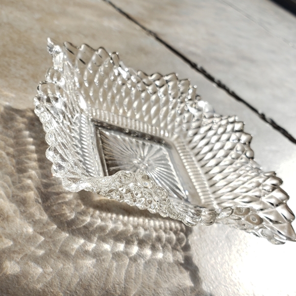 Vintage Square Clear Glass with Ruffled edges - Picture 2 of 6